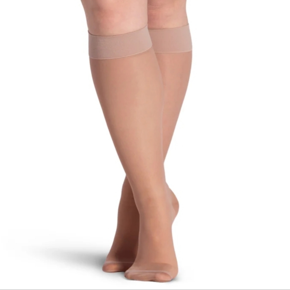 Sigvaris knee highs,Suntan 15-20mmHg light compression,sz B. New pair